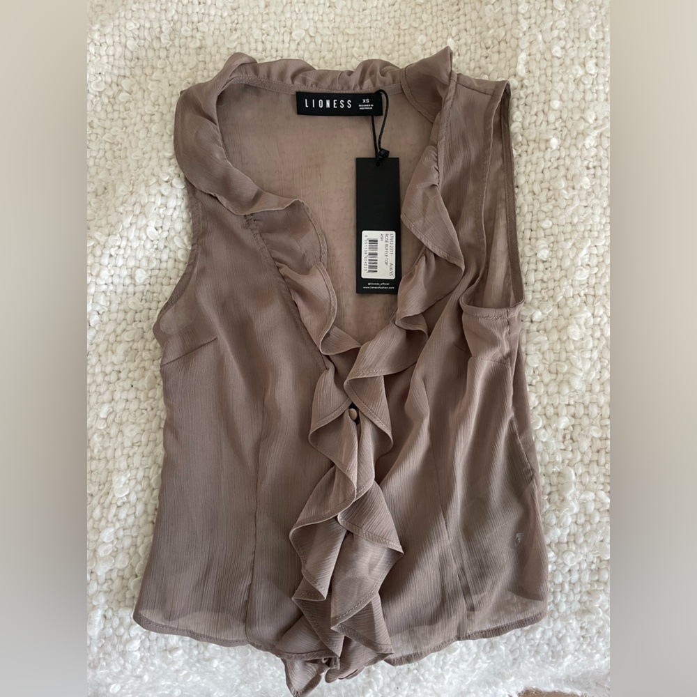 Lioness Rose Ruffle Top